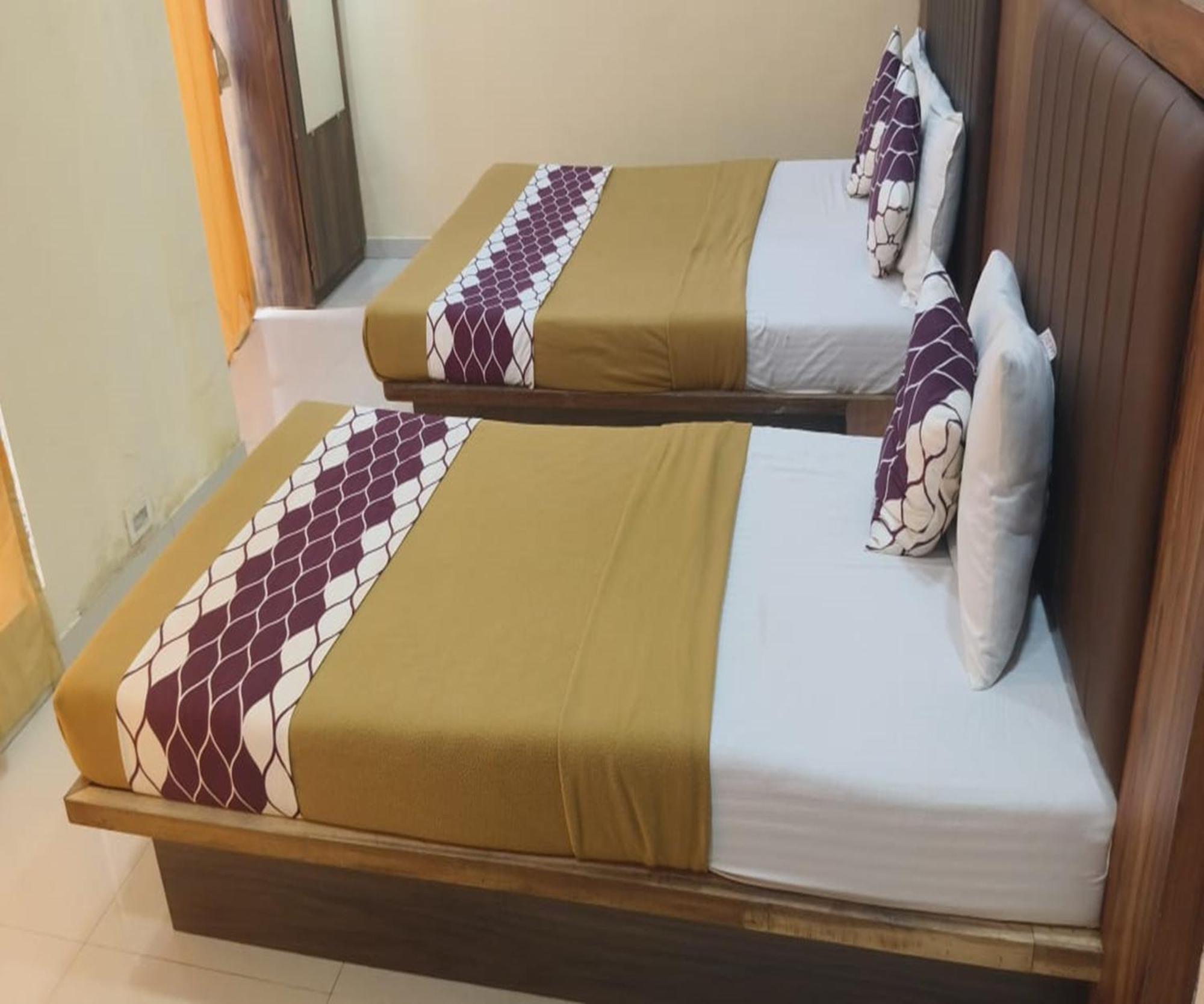 Hotel Om Sai Navi Mumbai Exterior foto